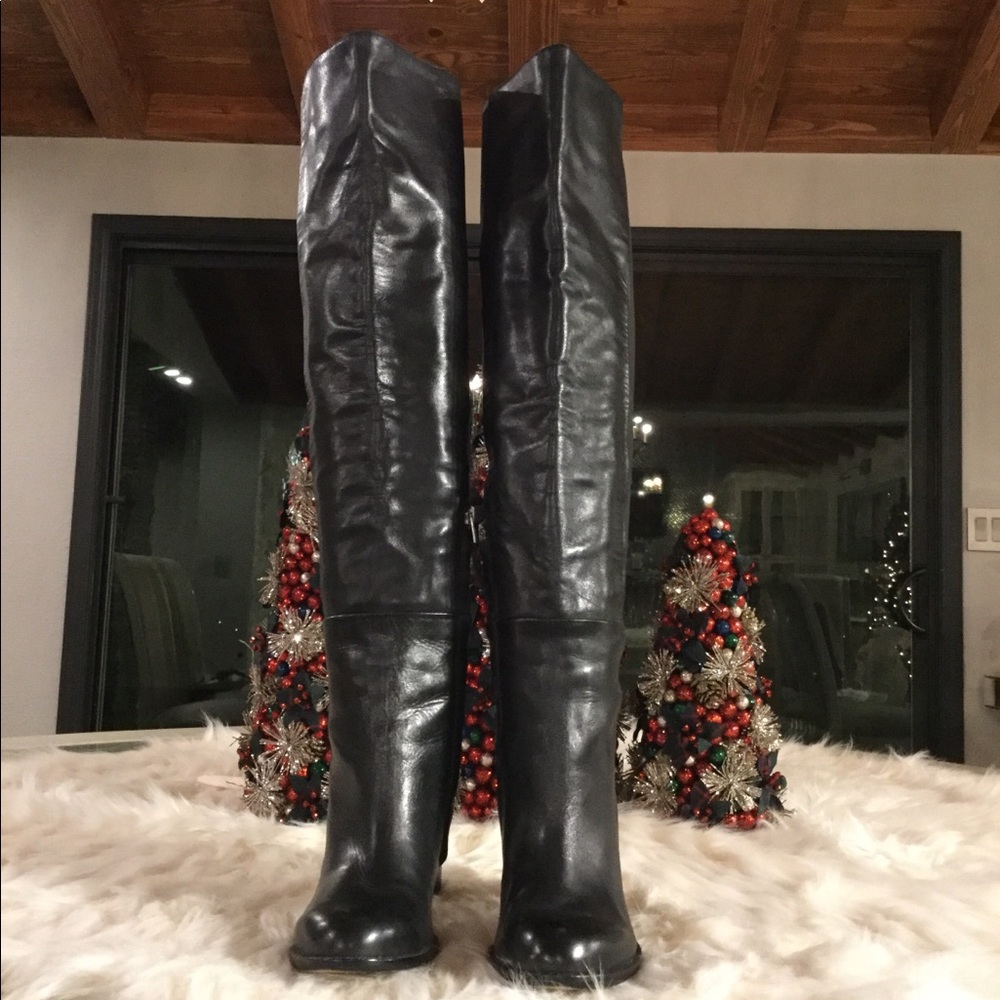 Soft leather high boots